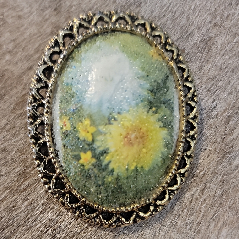 Vtg. Victorian Sugar Glass Brooch West Germany 1960's